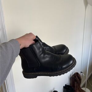 Black Chelsea boots